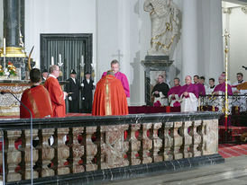 Abschlussvesper der Bischofskonferenz mit Spendung des Bonifatiussegens (Foto: Karl-Franz Thiede)